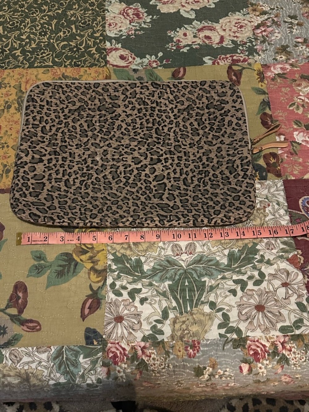 Leopard Laptop case - Picture 2 of 7